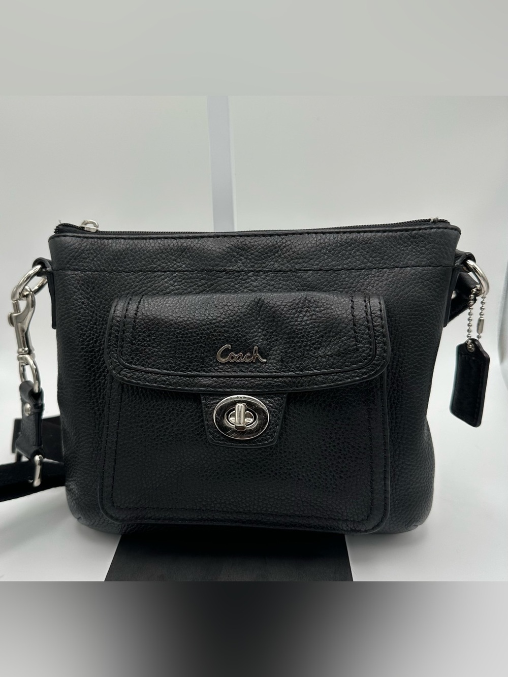 Coach Black Pebbled Crossbody Bag Turn Lock Front Pocket Silver Hardware